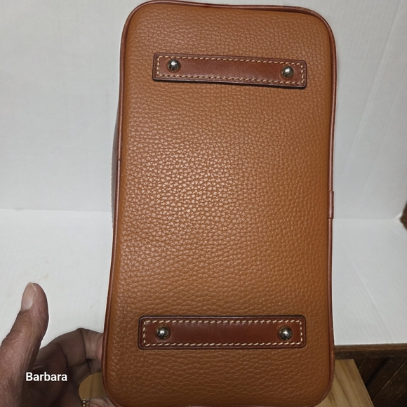 Dooney & Bourke Darcy Carmel 2-Tone Pebble Grain Leather Medium Dome Satchel - Picture 5 of 16